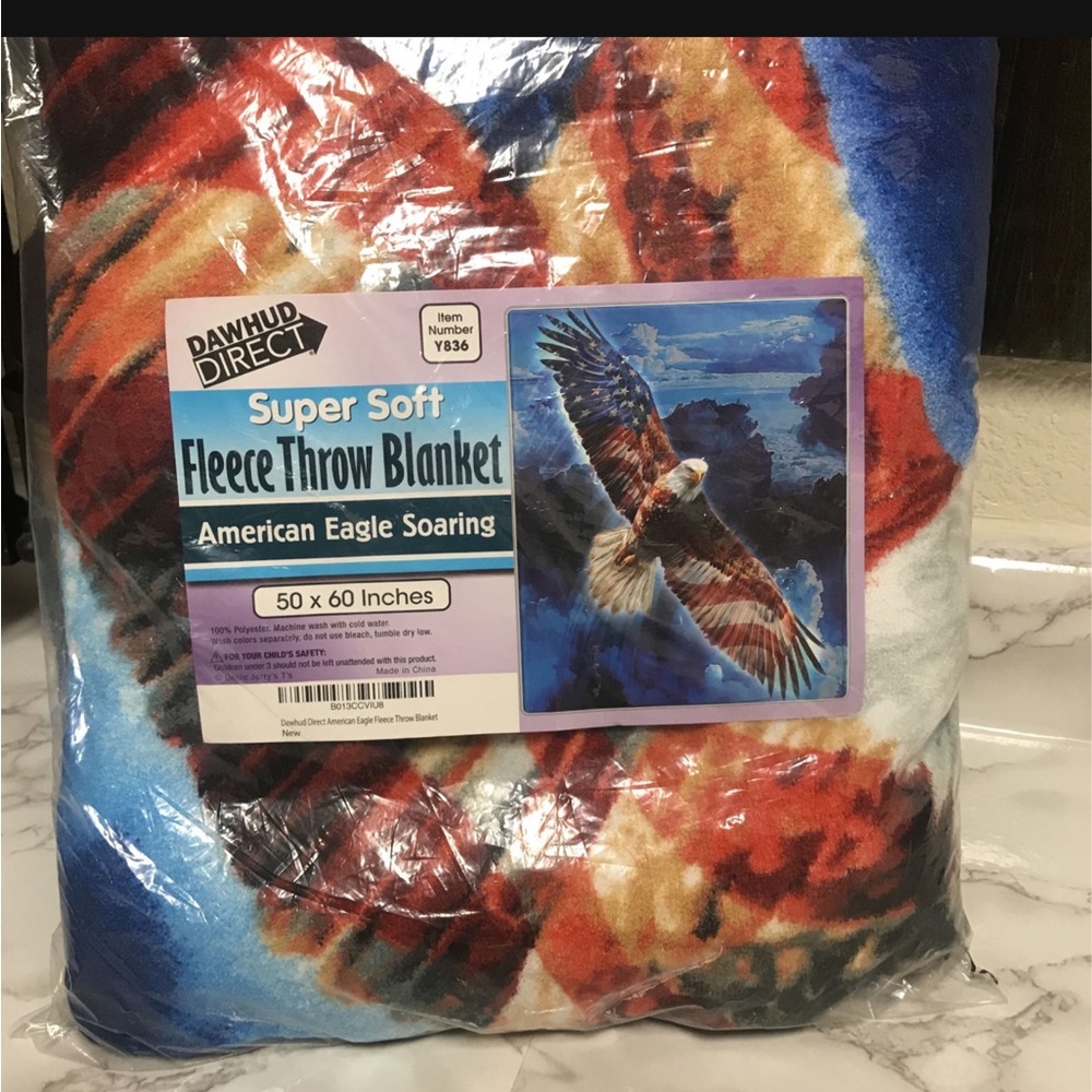 Fleece Throw Blanket - Picture 4 of 4